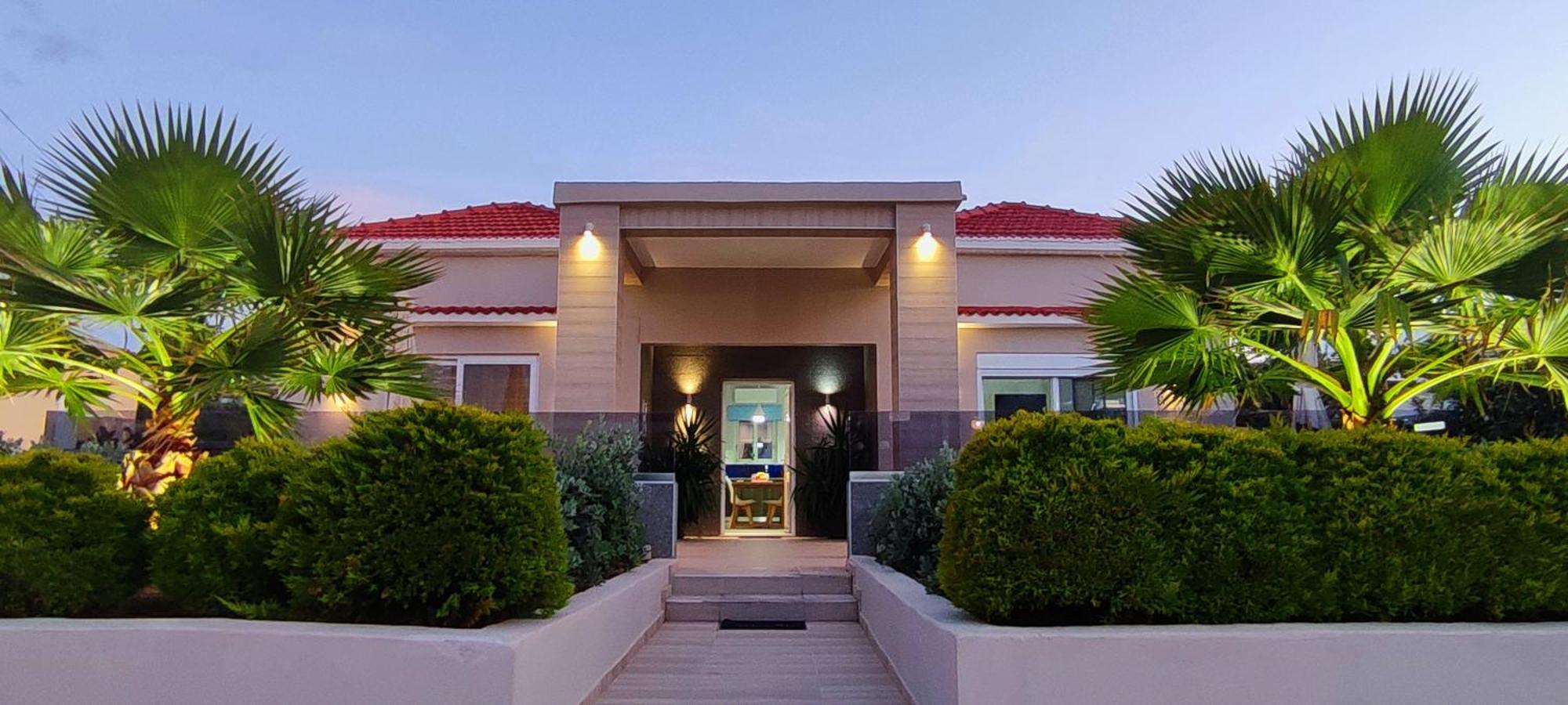 Luxury Villa Eva-Mari With Jacuzzi, 50M From The Beach Stalós Dış mekan fotoğraf