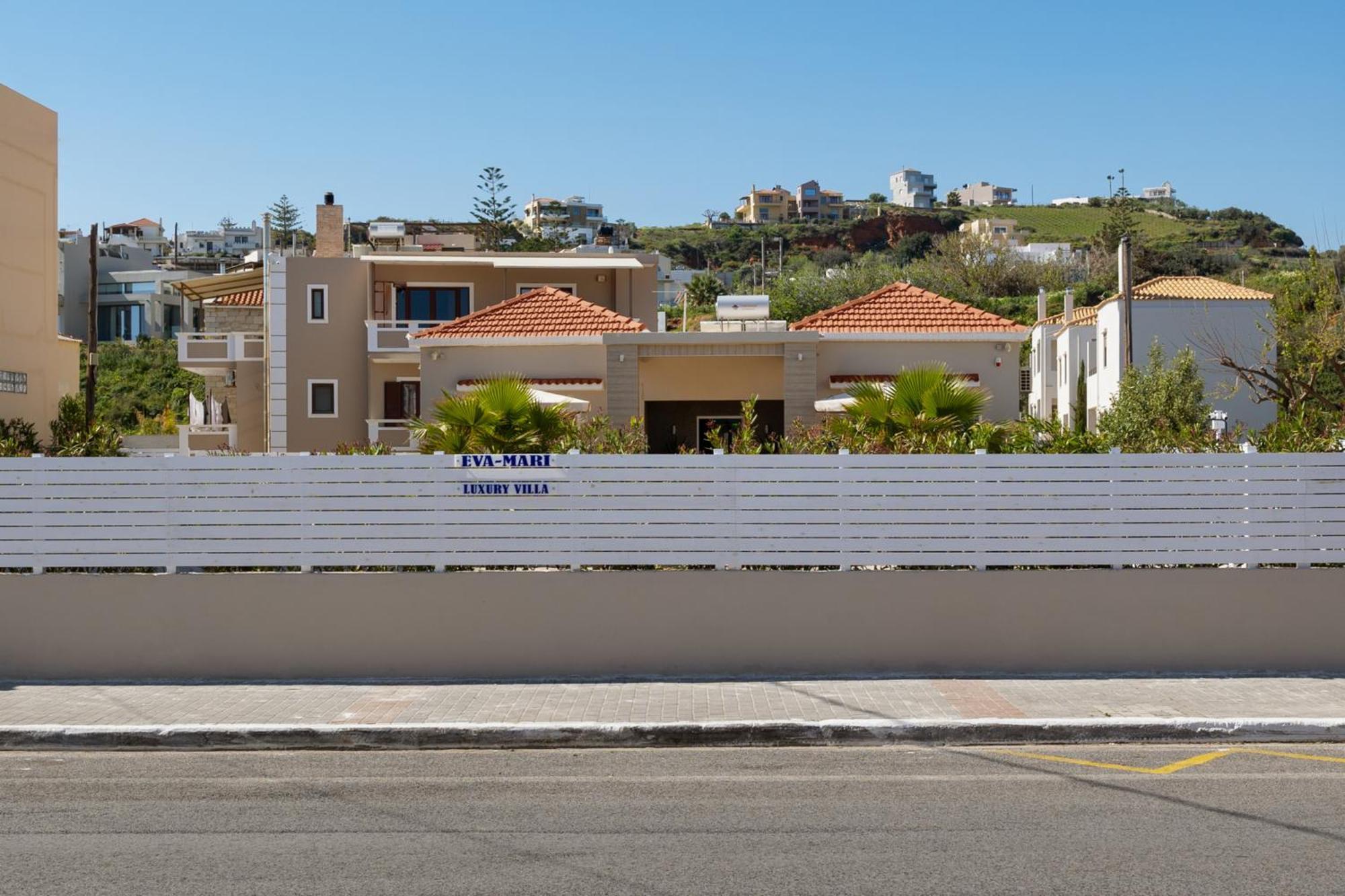 Luxury Villa Eva-Mari With Jacuzzi, 50M From The Beach Stalós Dış mekan fotoğraf